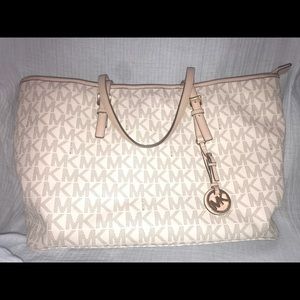 MK VANILLA JET SET TRAVEL LARGE TOTE